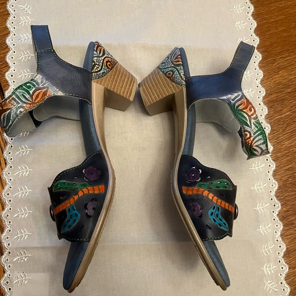 L ‘ Artiste Women’s Sling back Sandals - Picture 4 of 10
